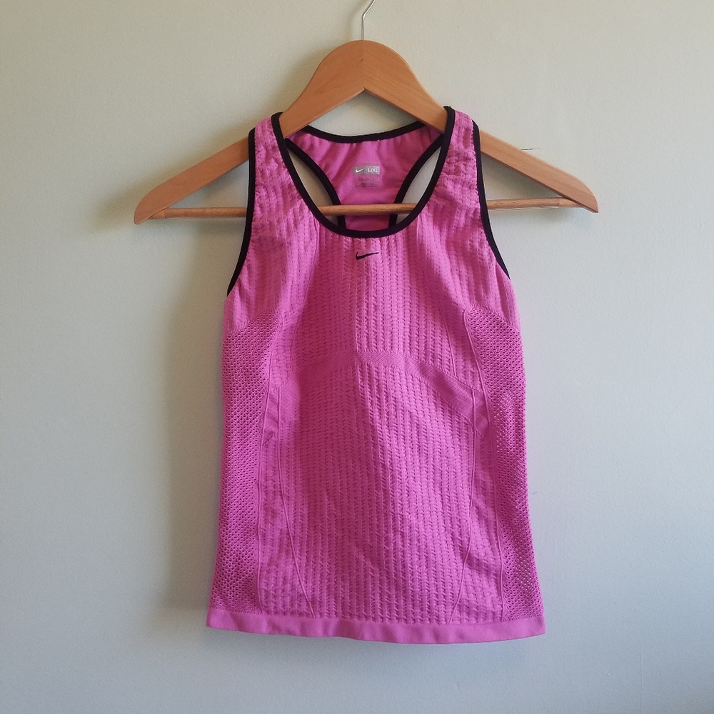 Nike dri-fit training top